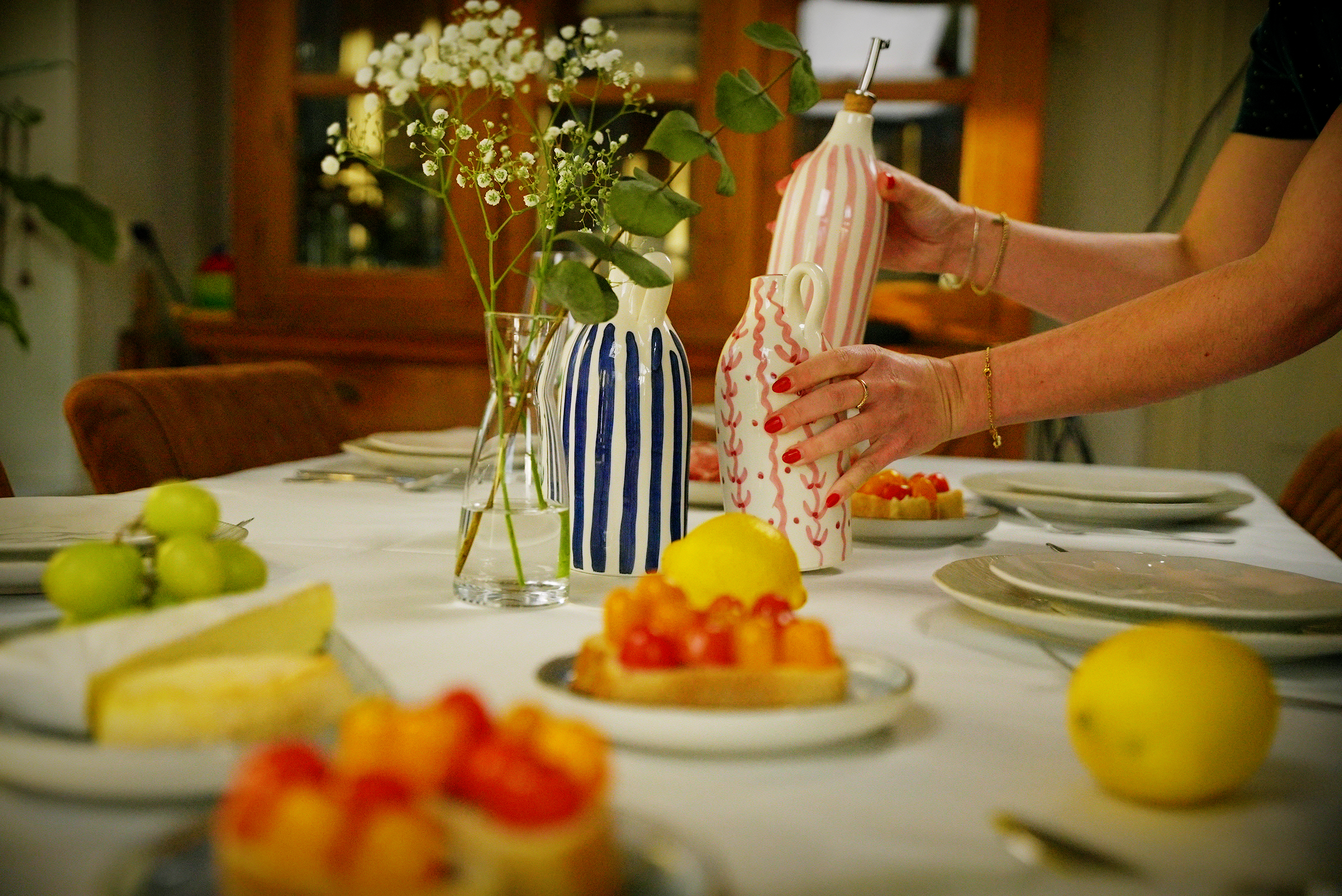 Prachtig gedekte tafel met Coral servies